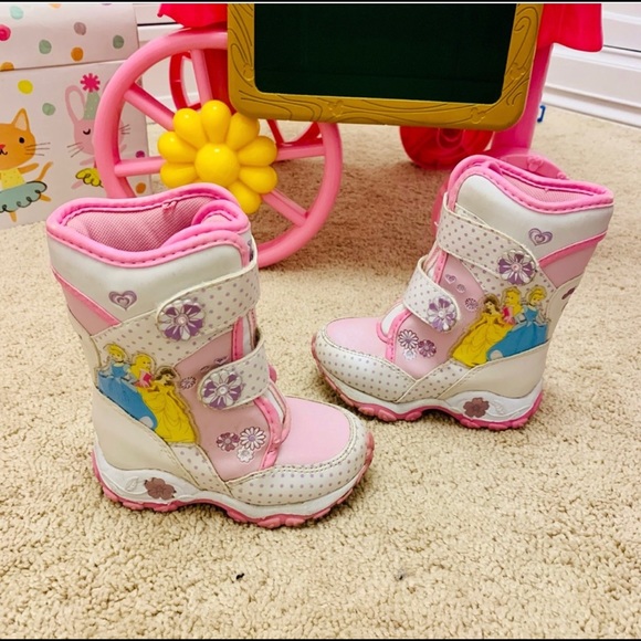 Disney Princess Winter Snow Boots - Picture 1 of 11